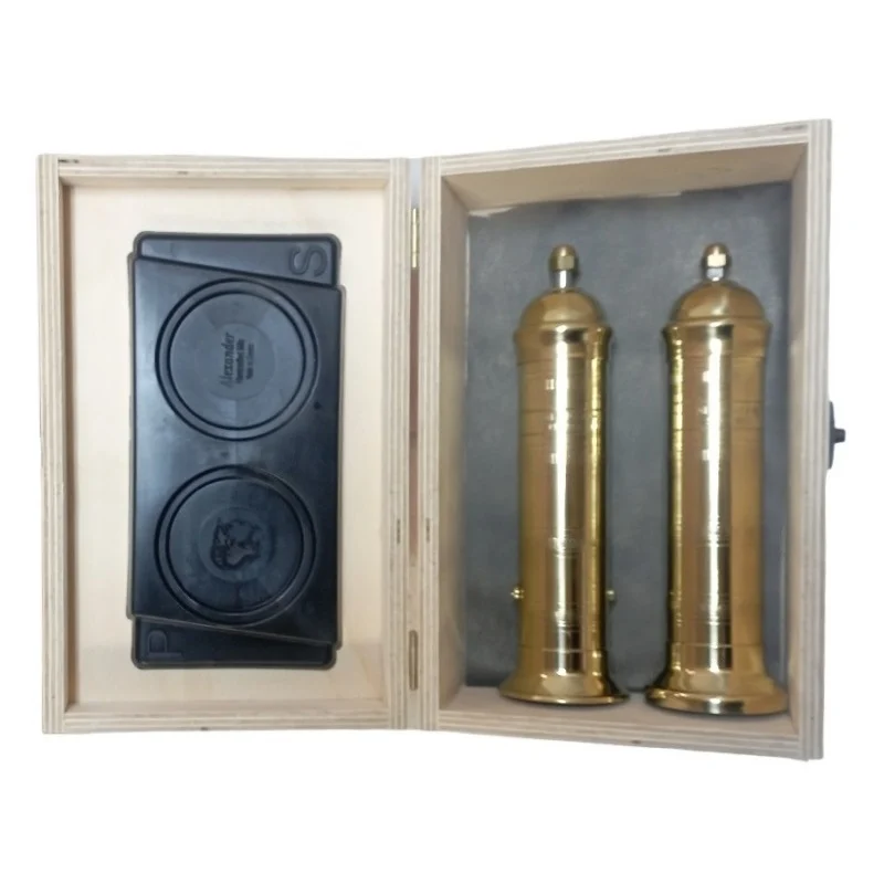 ALEXANDER brass mill set for pepper and salt in luxurious wooden package